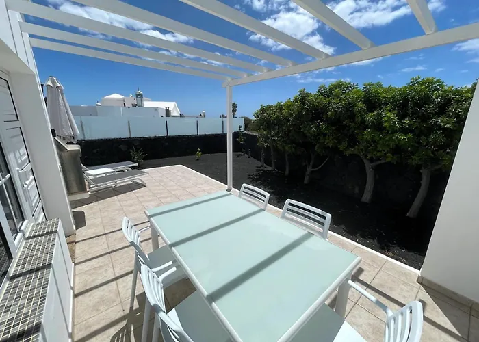 Vakantiehuis Casa El Golfo - N 6 By Escape